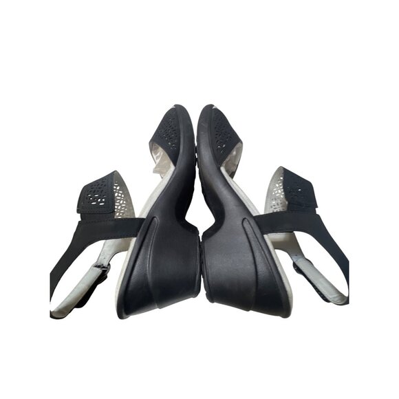 JBU Womens Black Sandals Size 9M With Cut-Out Design & Adjustable Strap - Picture 7 of 7